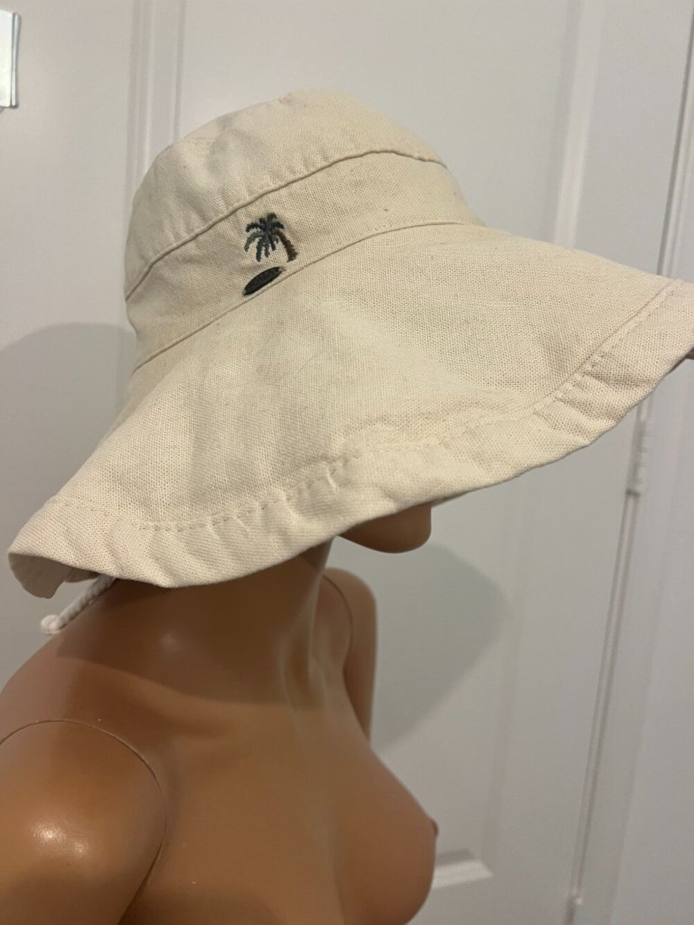 SCALA Collezione Women’s Beige Linen Blend Wide Brim Sun Hat Palm Tree Boho